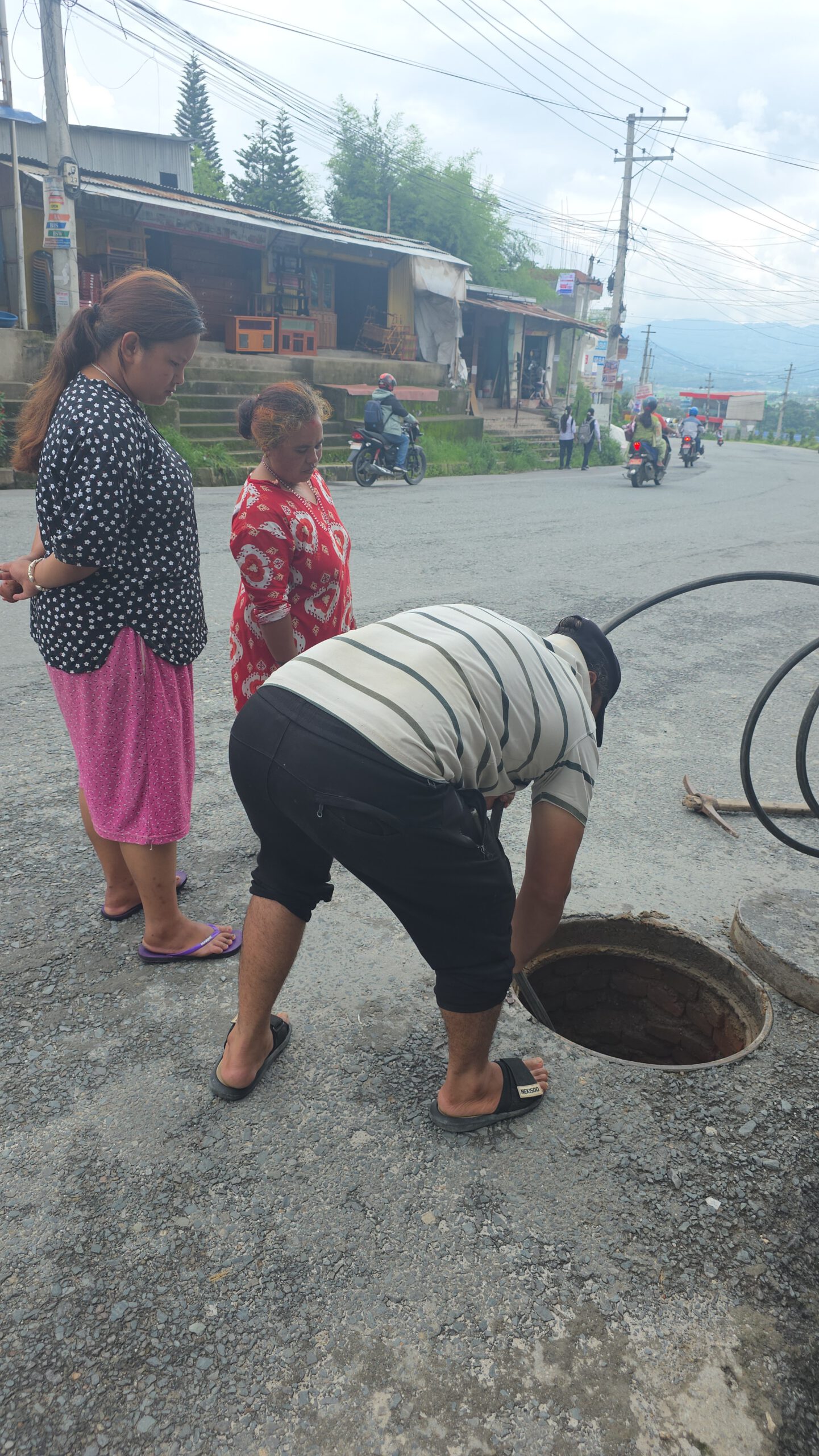 Drainage/Manhole (dhal, mangal) cleaning 1