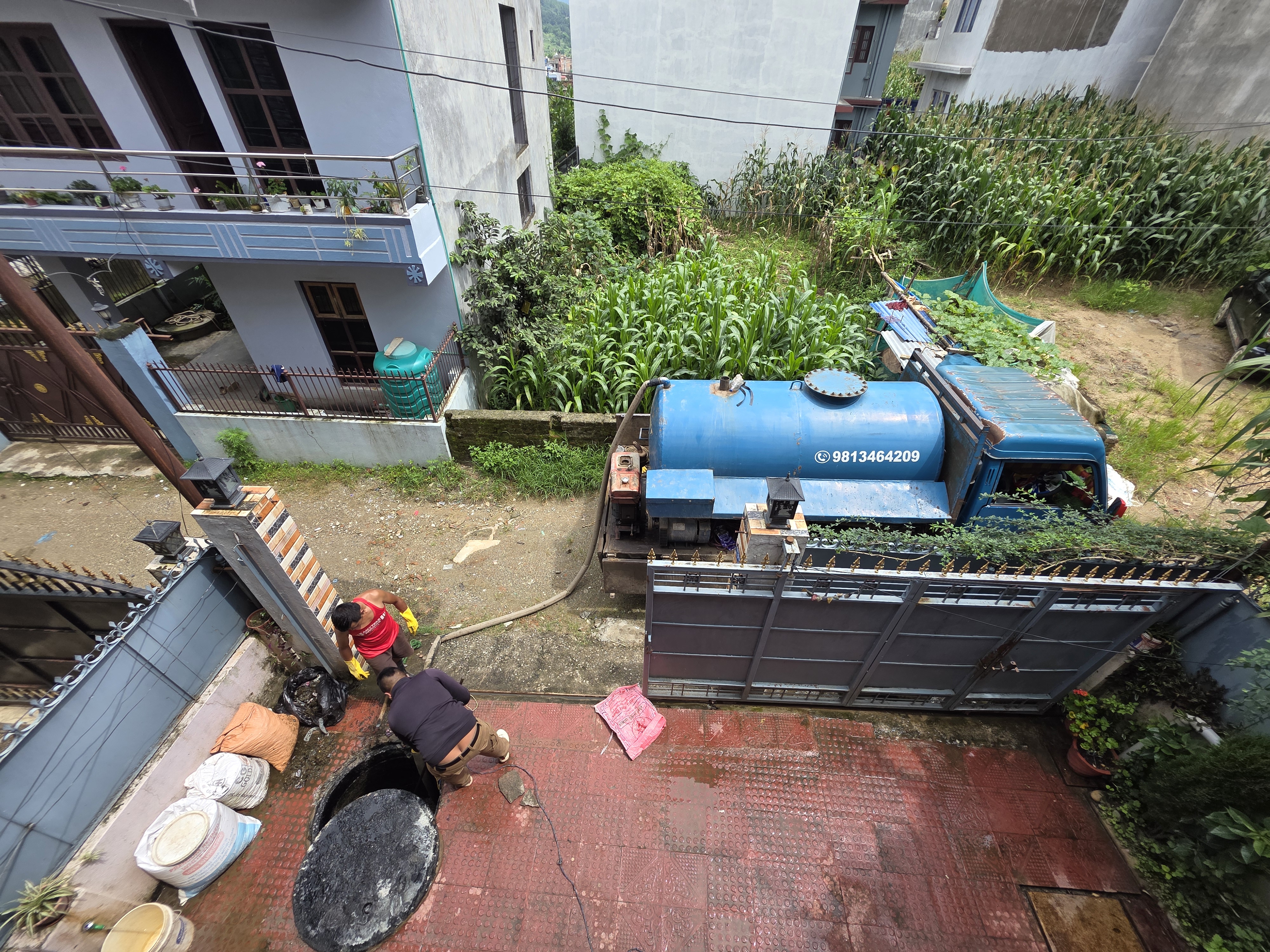 Toilet Jam Cleaning 3
